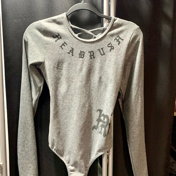 LONG SLEEVED LACE BACK BODYSUIT - Picture 3 of 5